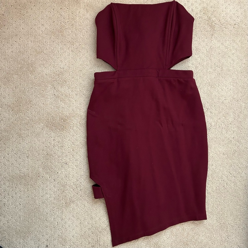 Nordstrom Asymmetrical Strapless Maroon Bodycon Dress with Cutouts and Structure